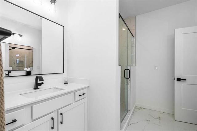 1050 Brookglynn Trace, Decatur, GA 30032
