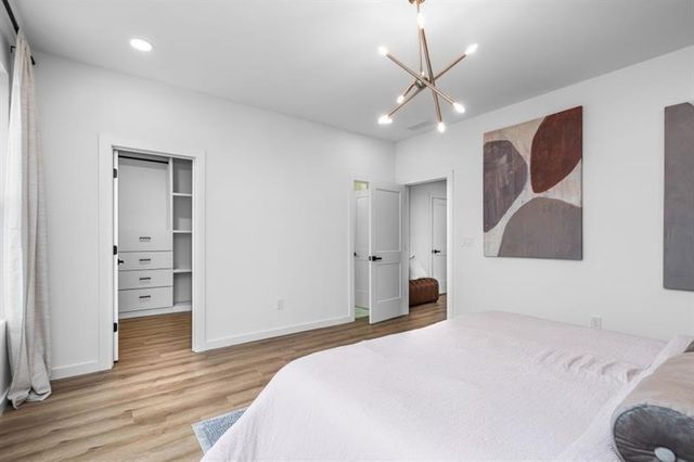 1050 Brookglynn Trace, Decatur, GA 30032