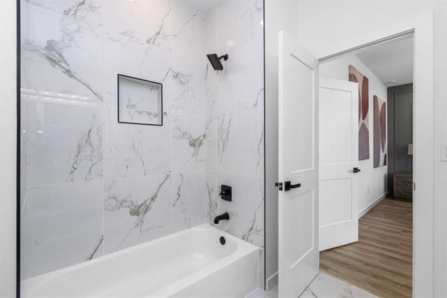 1050 Brookglynn Trace, Decatur, GA 30032