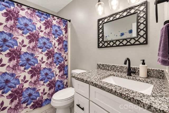 8324 Russell Road, Charlotte, NC 28262