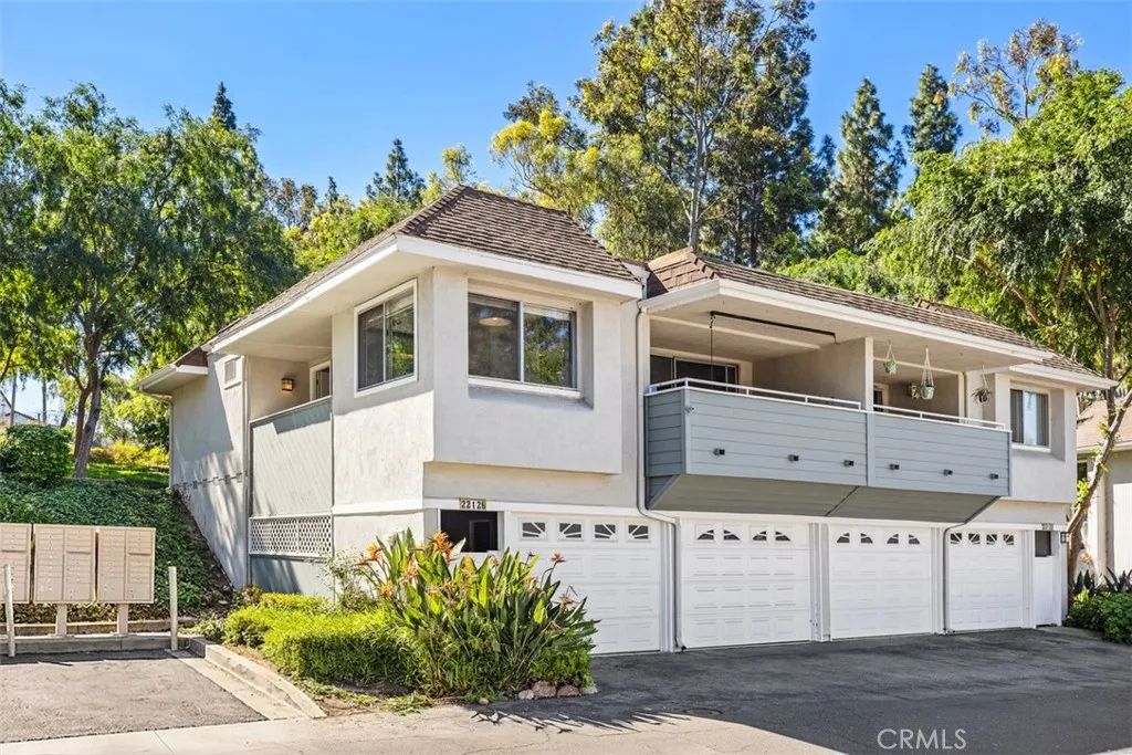 22126 Caminito Vino, Laguna Hills, CA 92653