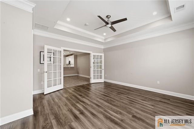 6 Traditions Place, Monroe, NJ 08831