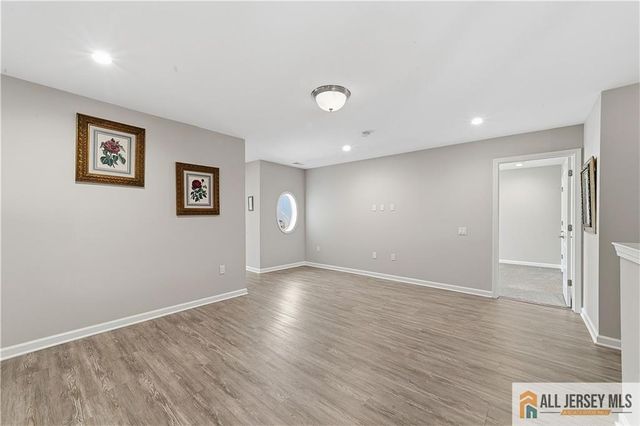 6 Traditions Place, Monroe, NJ 08831