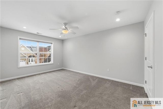 6 Traditions Place, Monroe, NJ 08831