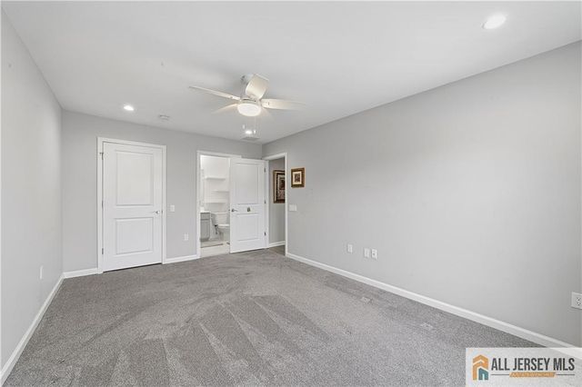 6 Traditions Place, Monroe, NJ 08831