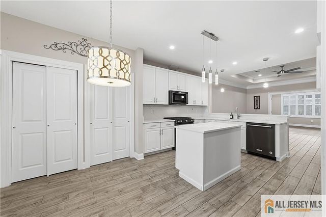 6 Traditions Place, Monroe, NJ 08831