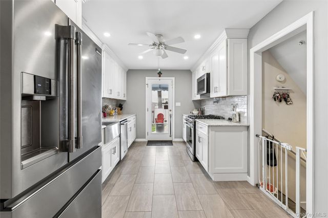 2327 Penatiquit Avenue, Seaford, NY 11783