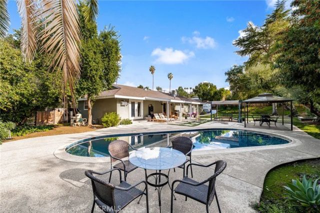 1512 Kincaid, Redlands, CA 92373