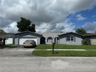 10751 SW 173rd St, Miami, FL 33157