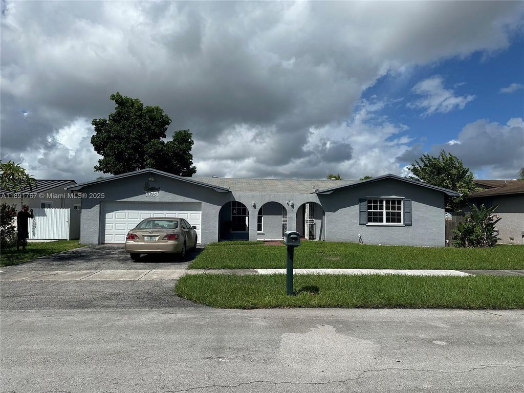 10751 SW 173rd St, Miami, FL 33157