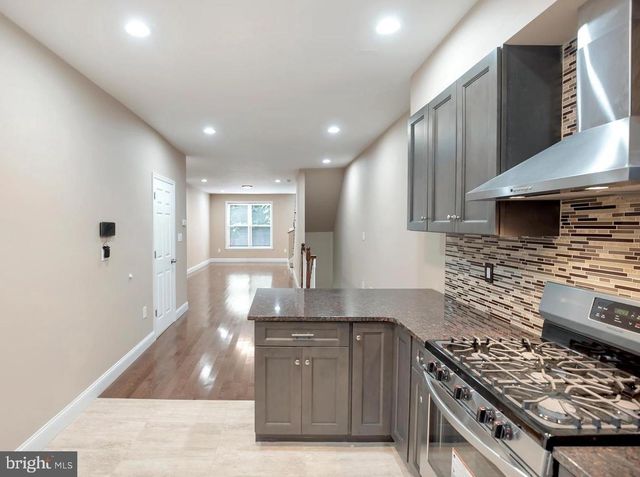 2351 S MARSHALL ST, Philadelphia, PA 19148