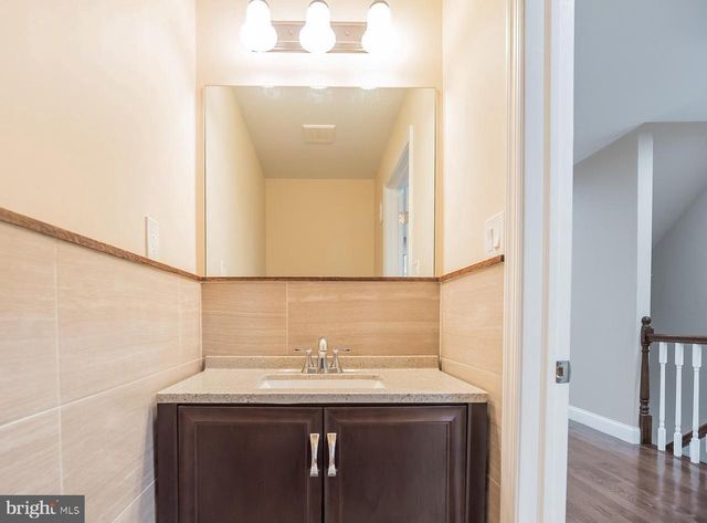 2351 S MARSHALL ST, Philadelphia, PA 19148
