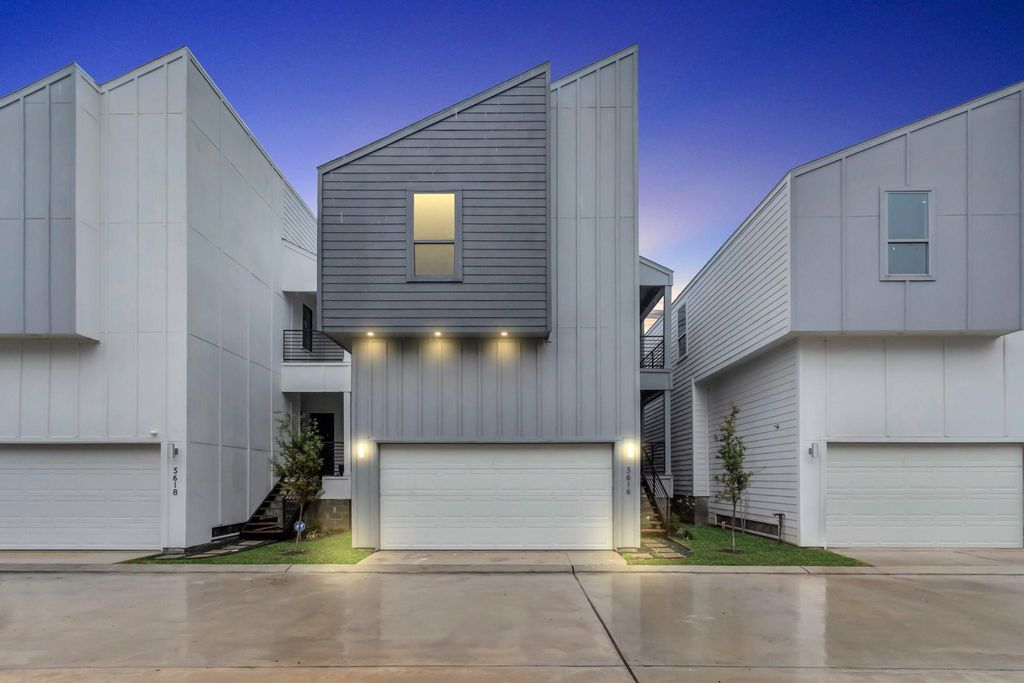 5616 Savyon Drive, Houston, TX 77091