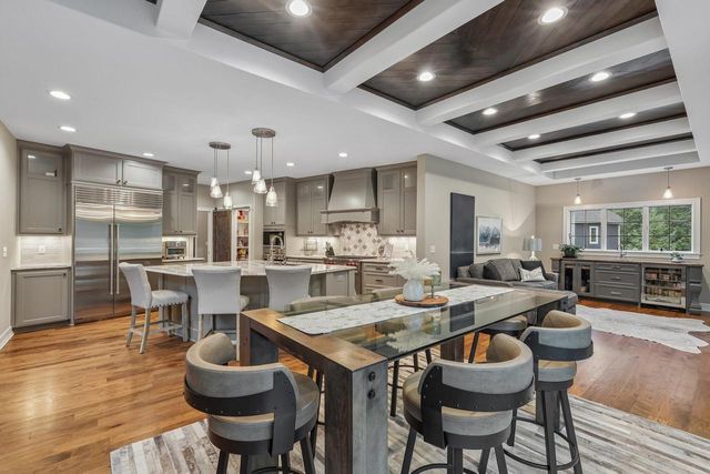 1646 Twisted Oak COURT, Hartland, WI 53029