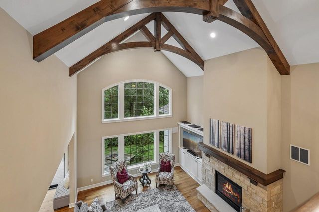 1646 Twisted Oak COURT, Hartland, WI 53029