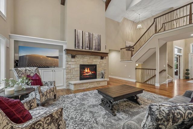 1646 Twisted Oak COURT, Hartland, WI 53029