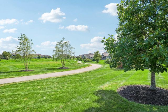 1646 Twisted Oak COURT, Hartland, WI 53029