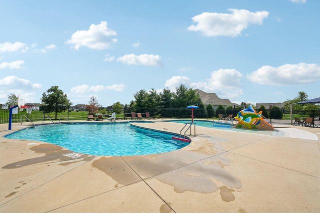 1646 Twisted Oak COURT, Hartland, WI 53029