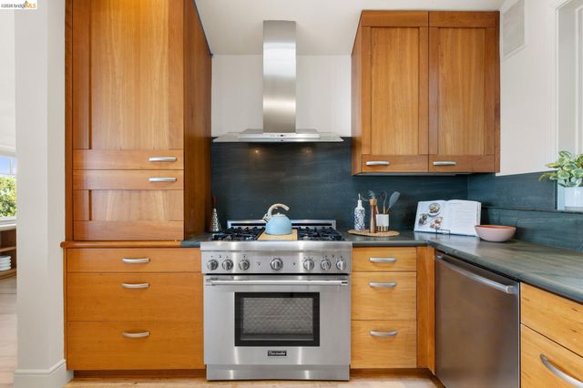 2893 Buena Vista Way, Berkeley, CA 94708