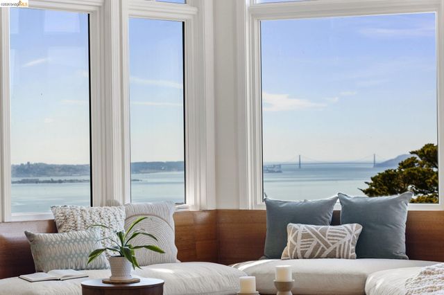 2893 Buena Vista Way, Berkeley, CA 94708