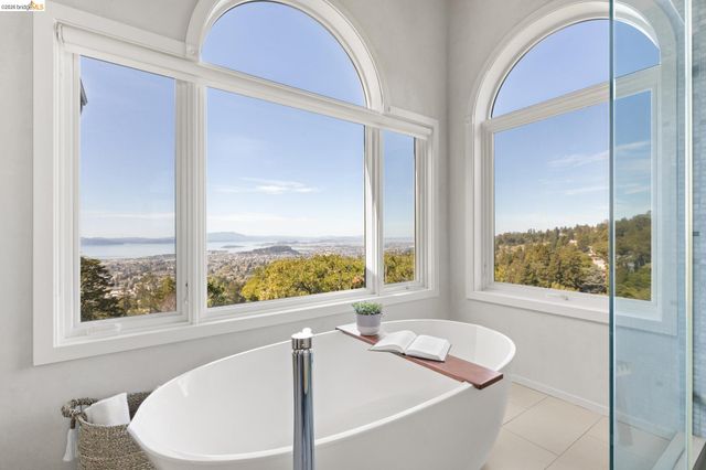 2893 Buena Vista Way, Berkeley, CA 94708