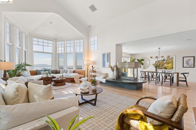 2893 Buena Vista Way, Berkeley, CA 94708