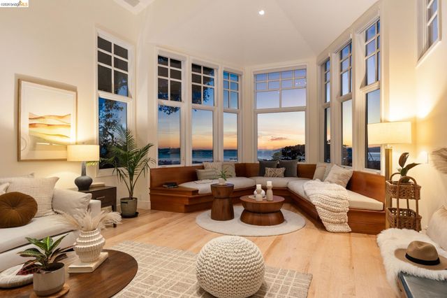 2893 Buena Vista Way, Berkeley, CA 94708