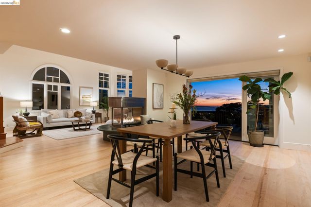 2893 Buena Vista Way, Berkeley, CA 94708