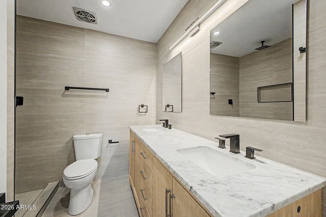 8262 E MONTE VISTA Road, Scottsdale, AZ 85257