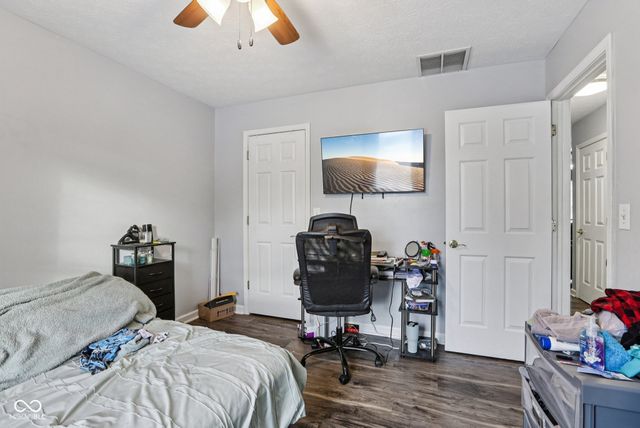 1905 E Balsam Court, Anderson, IN 46011