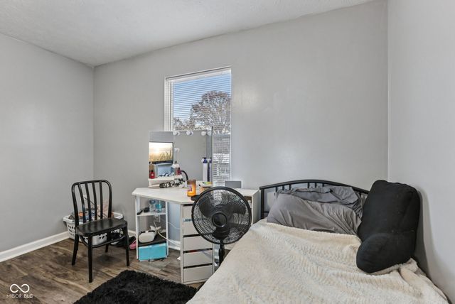 1905 E Balsam Court, Anderson, IN 46011