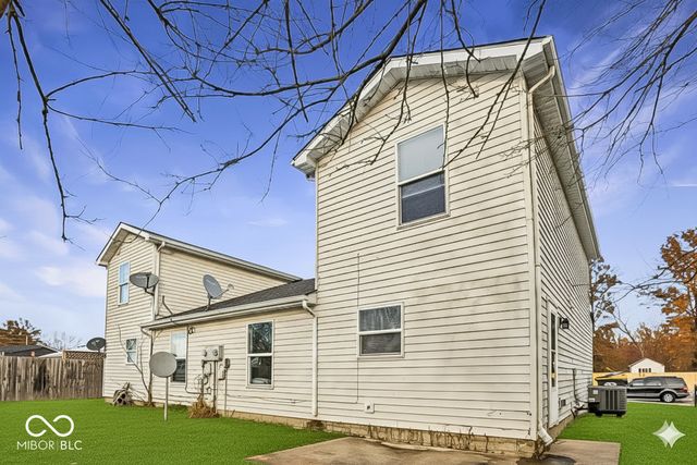 1905 E Balsam Court, Anderson, IN 46011
