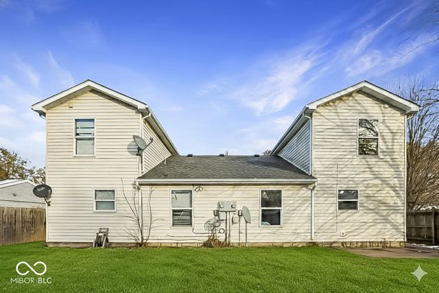 1905 E Balsam Court, Anderson, IN 46011