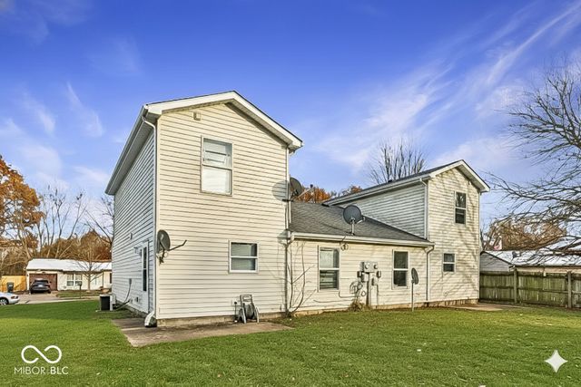 1905 E Balsam Court, Anderson, IN 46011