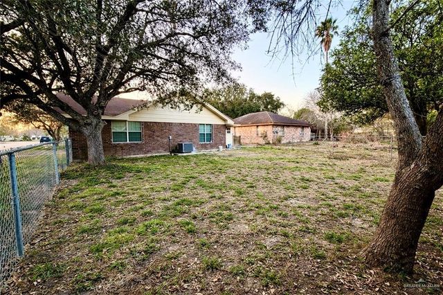 134 W Daffodil Avenue, Pharr, TX 78577