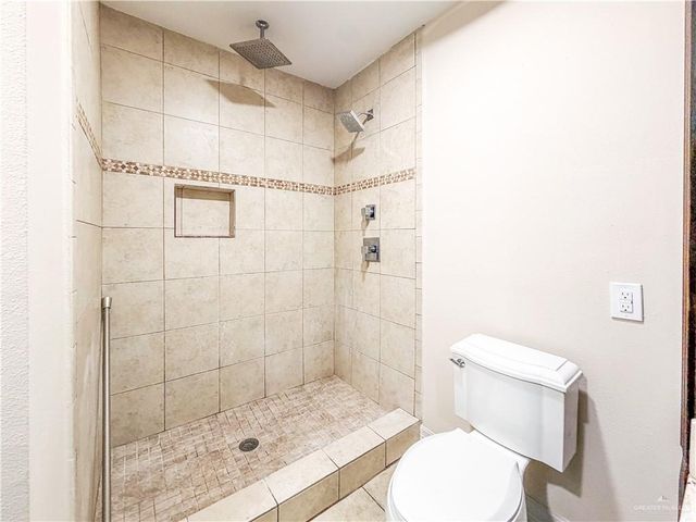 134 W Daffodil Avenue, Pharr, TX 78577