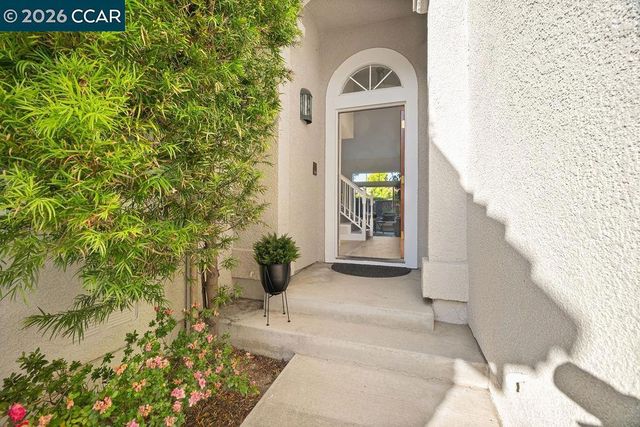 371 Bellflower Ct, San Ramon, CA 94582