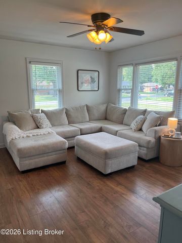 2024 Dixie Garden Dr, Louisville, KY 40272