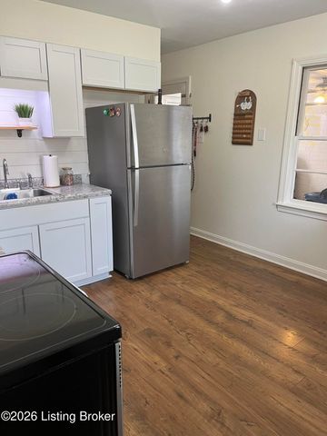 2024 Dixie Garden Dr, Louisville, KY 40272