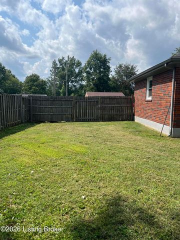 2024 Dixie Garden Dr, Louisville, KY 40272