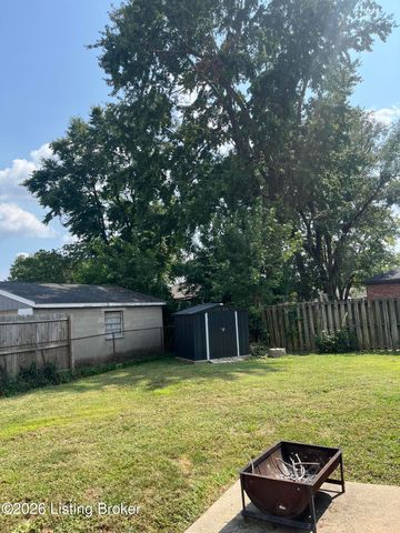 2024 Dixie Garden Dr, Louisville, KY 40272