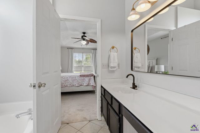 609 Shannon Ridge Drive, Bonaire, GA 31005