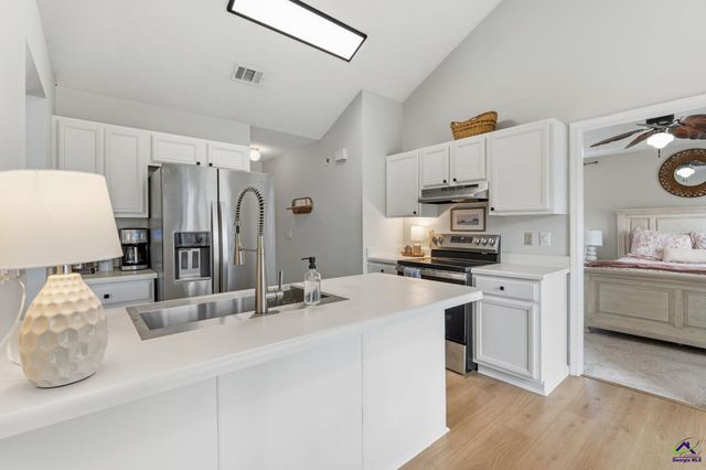 609 Shannon Ridge Drive, Bonaire, GA 31005