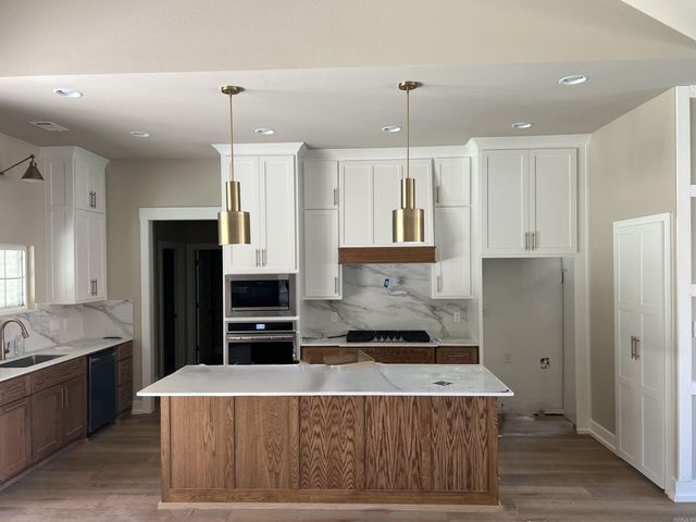 7064 Stardust Trail, Benton, AR 72019
