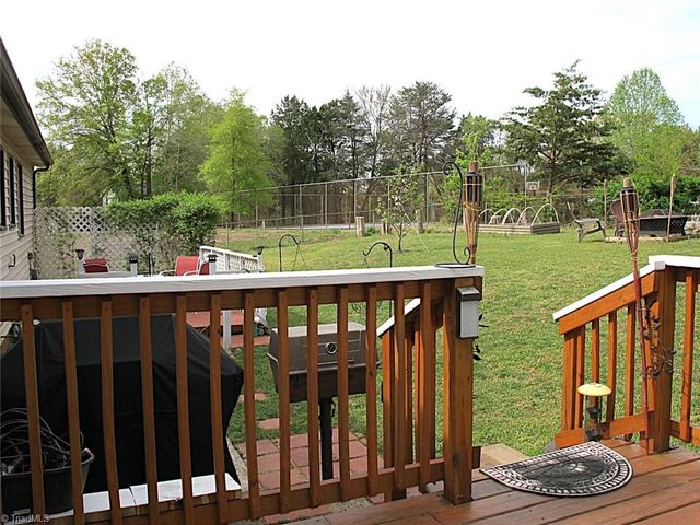 203 Capistrano Drive, Winston-salem, NC 27103