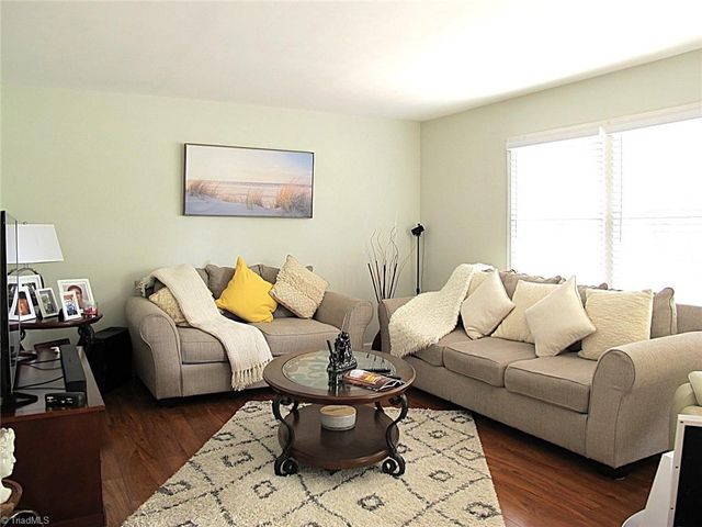 203 Capistrano Drive, Winston-salem, NC 27103