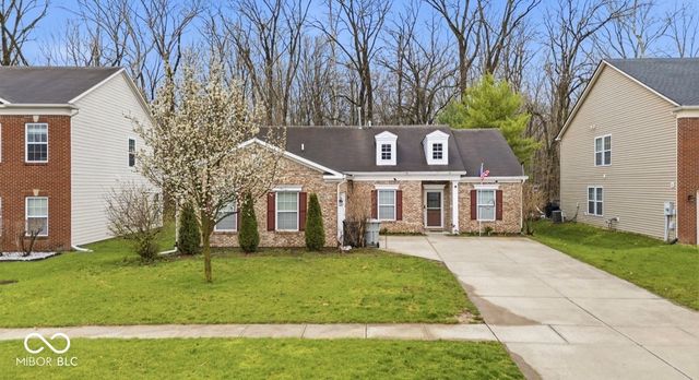 344 Legacy Boulevard, Greenwood, IN 46143