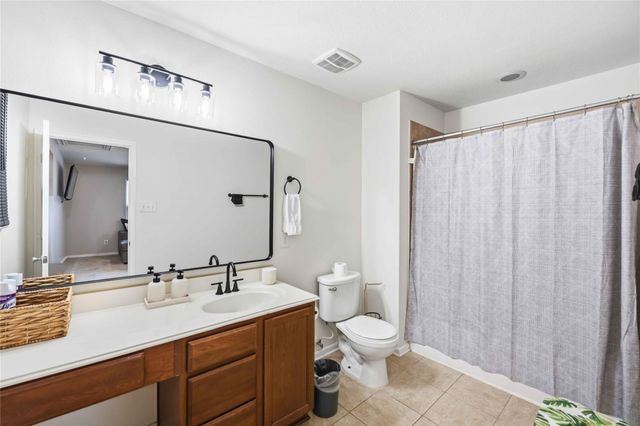 18933 Porchlight Ct Court, Houston, TX 77073