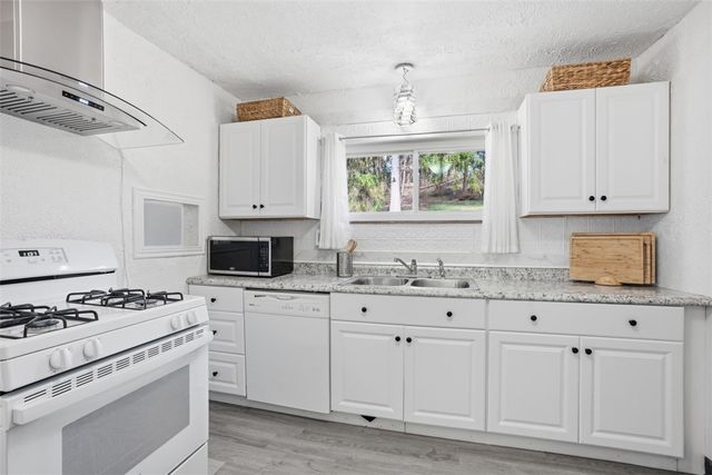 1600 Mount Royal Blvd, Shaler, PA 15116