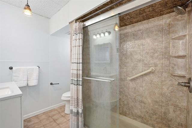 1600 Mount Royal Blvd, Shaler, PA 15116